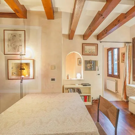 Lägenhet Ca' Delle Pizzocchere, A Perfect Spot In San Marco *