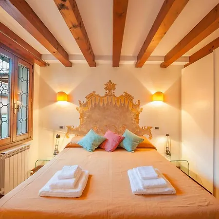 Lägenhet Ca' Delle Pizzocchere, A Perfect Spot In San Marco *